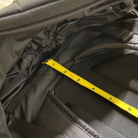 Columbia 45L Black Lightweight Wildwood Frame Hiking Backpack New - Picture 10 of 14